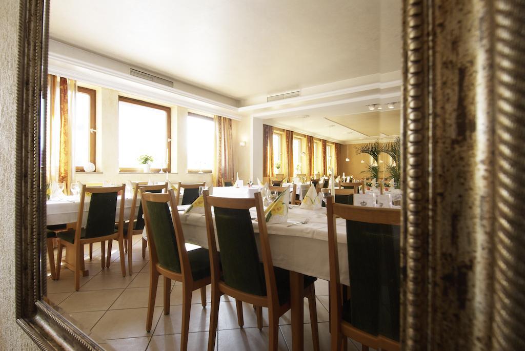 Hotel Regina Zirndorf Εξωτερικό φωτογραφία