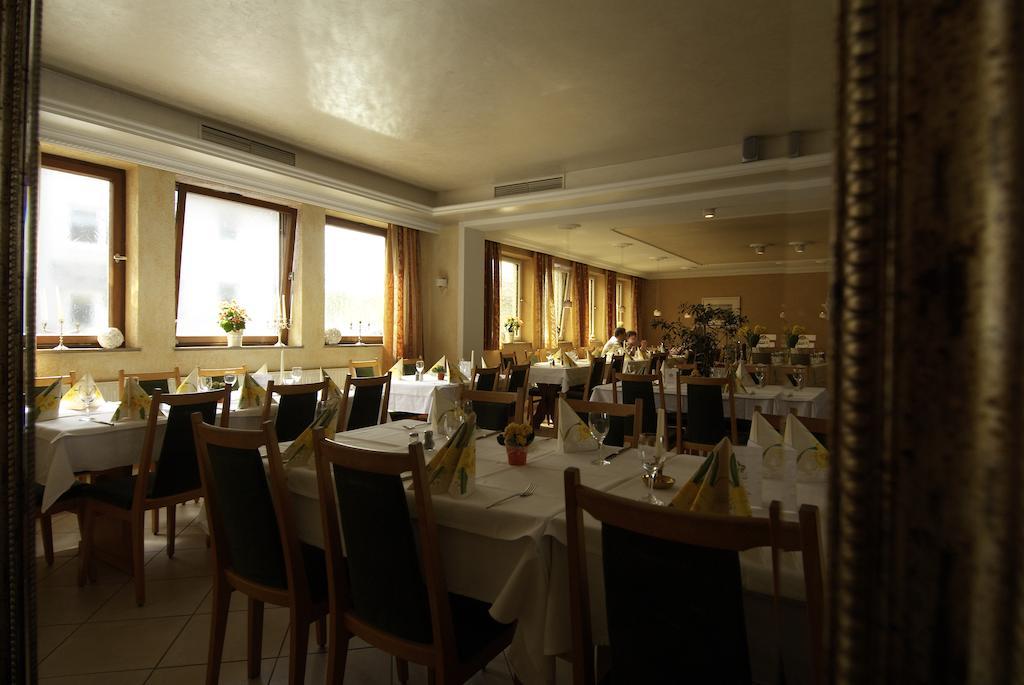 Hotel Regina Zirndorf Εξωτερικό φωτογραφία