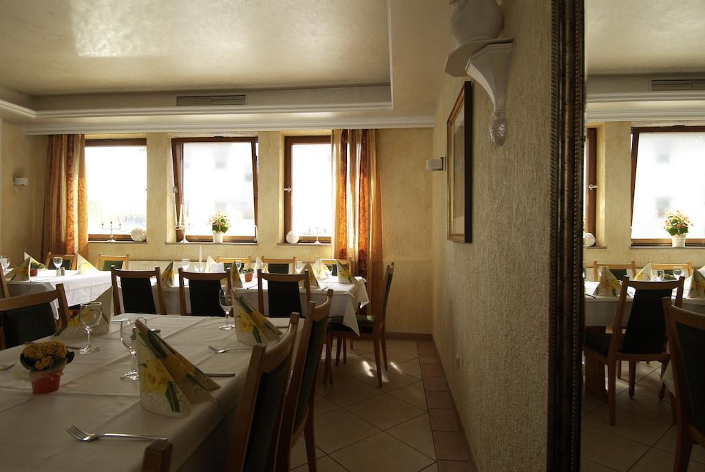 Hotel Regina Zirndorf Εξωτερικό φωτογραφία